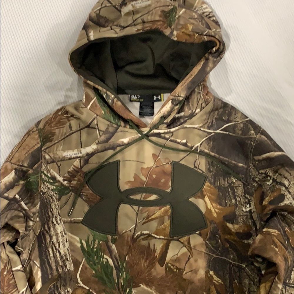 Underarmour women’s small camouflage hoodie